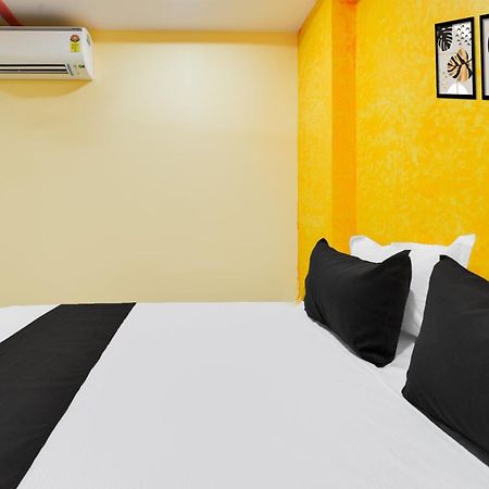 Hotel O Lucky Grand Hyderabad Esterno foto