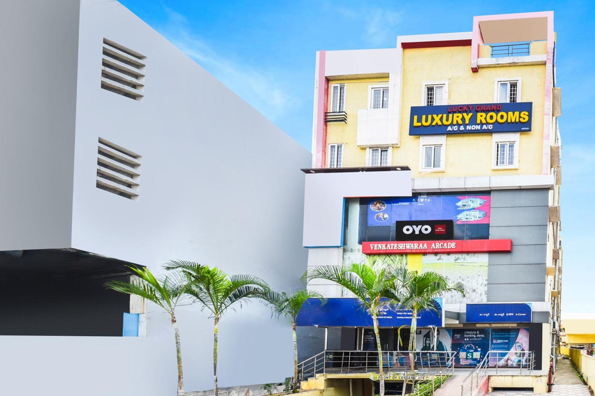 Hotel O Lucky Grand Hyderabad Esterno foto