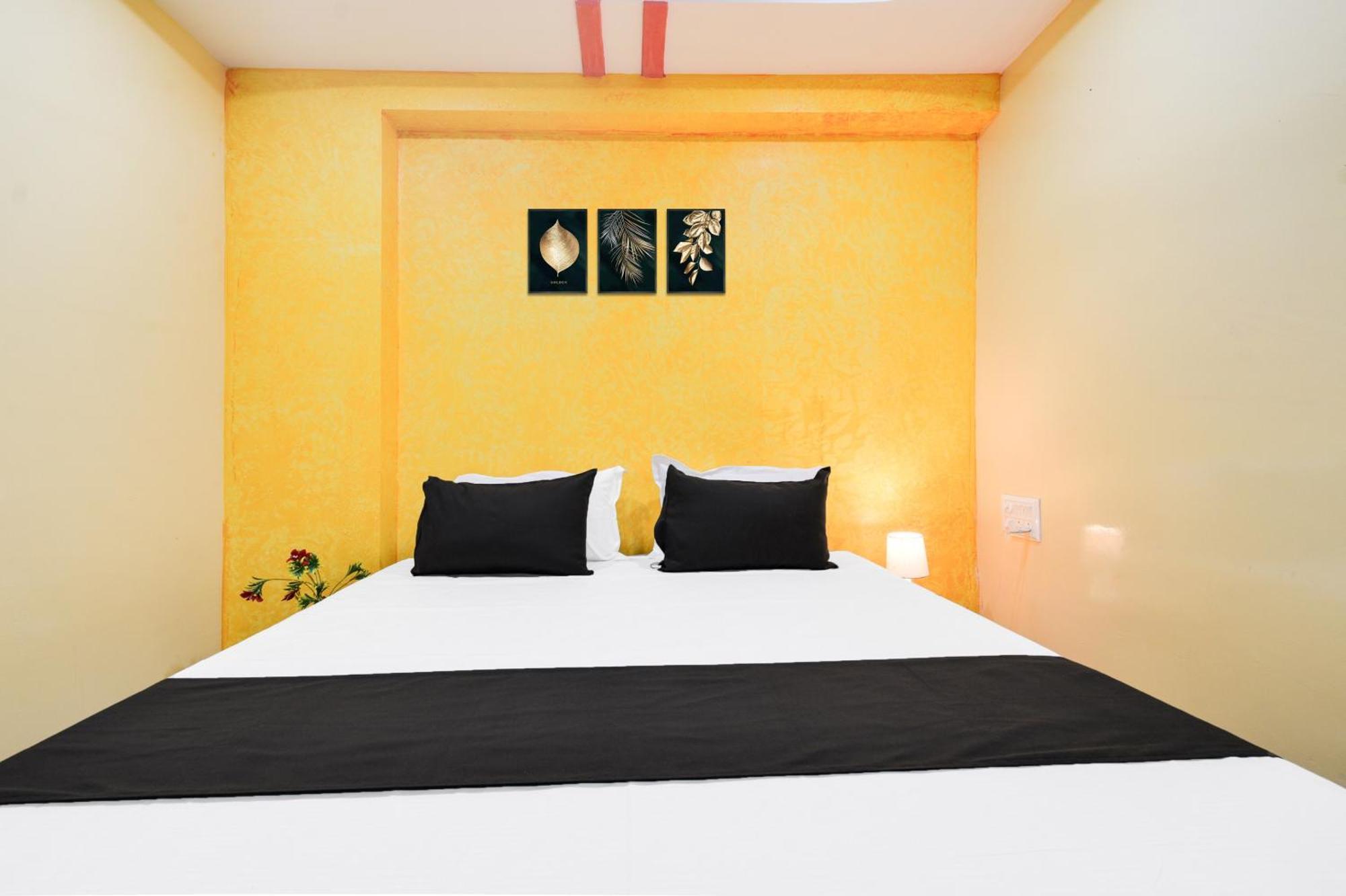 Hotel O Lucky Grand Hyderabad Esterno foto